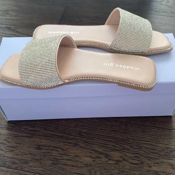 Madden girl embellished slides - Picture 3 of 4